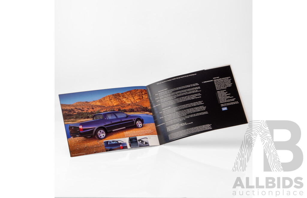 Genuine 2004/5 Holden VZ Crewman Cross 8 12-Page Sales Brochure