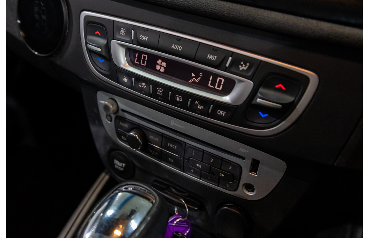 12/2014 Renault Megane Dynamique E95 MY14 2d Cabriolet Malta Blue Metallic 2.0L