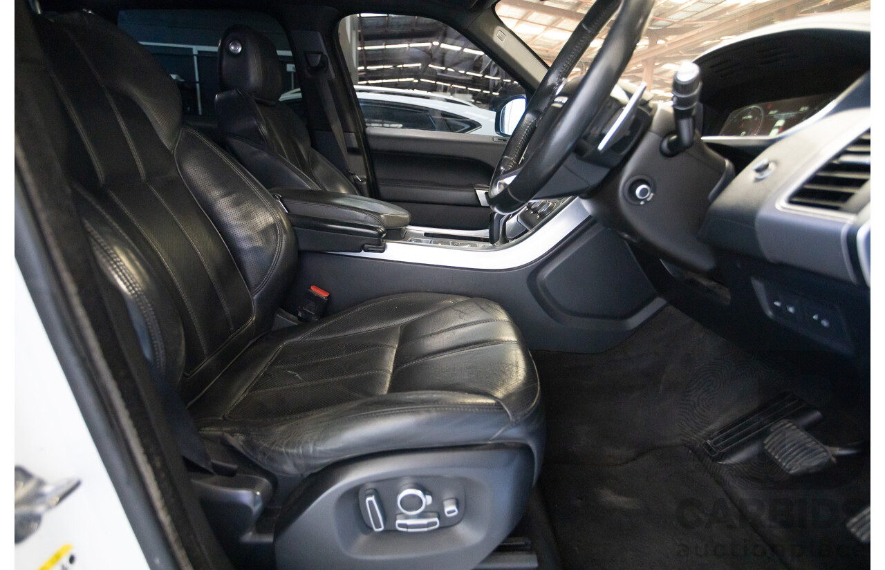 07/2016 Land Rover Range Rover Sport 3.0 SDV6 HSE Dynamic (AWD) LW MY16 4D Wagon Fuji White 3.0L