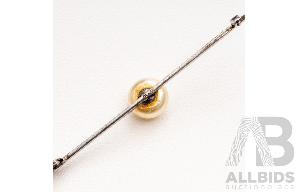 Antique Hardy Bros Ltd 9ct White Gold Bar Brooch with Button Pearl, 68mm - 4.55 Grams