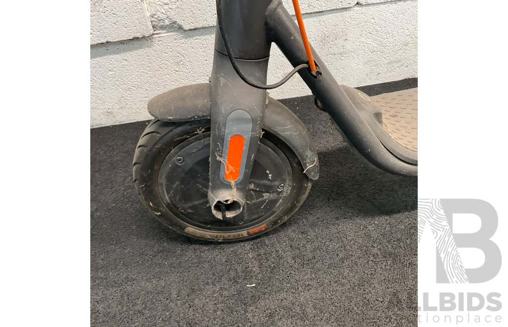 Ninebot Kickscooter F30