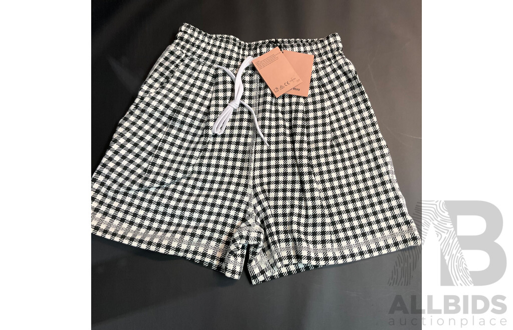 Shorts in Pattern with Logo - Size 36 - Branded MIU MIU