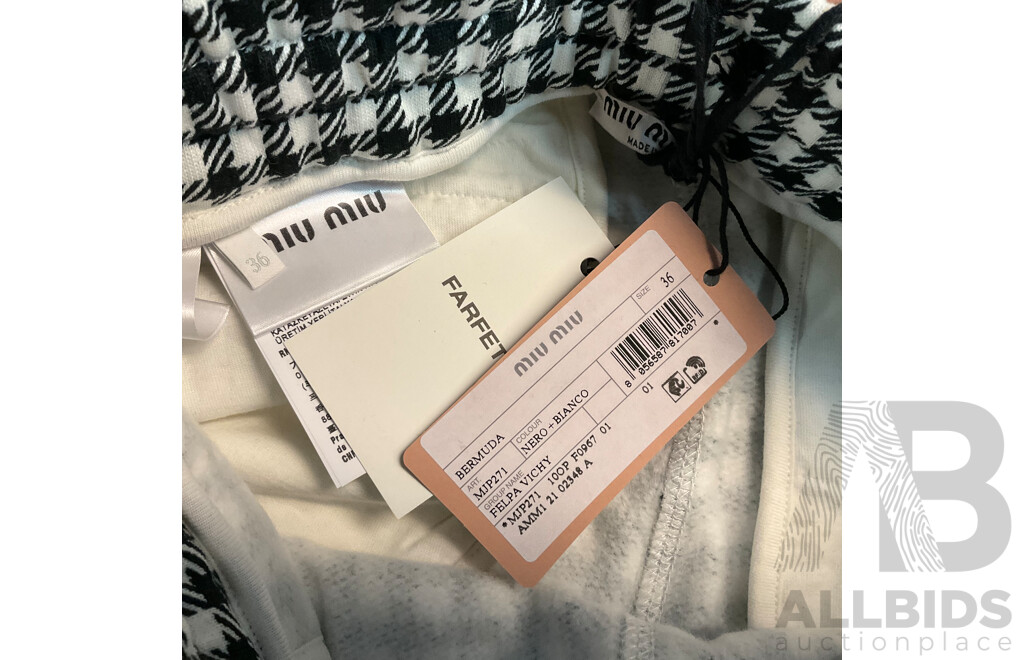 Shorts in Pattern with Logo - Size 36 - Branded MIU MIU