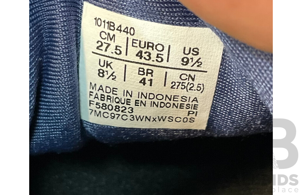 Asics 1011B440 Mens Gel Kayano 29 Deep Ocean Cherry Tomato - Size 27.5cm with 3 Pairs Size M Socks