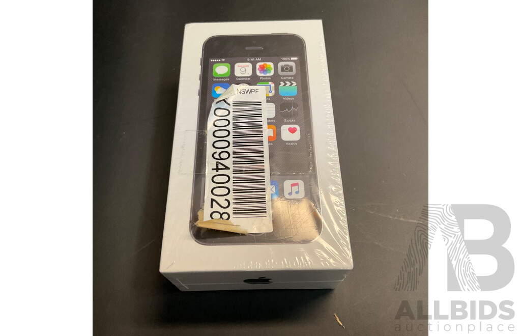 Apple Iphone 5s - 16GB - A1530 - Black