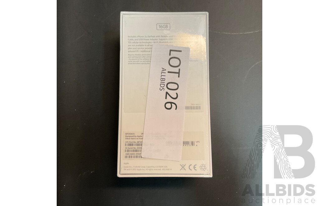 Apple Iphone 5s - 16GB - A1530 - Black