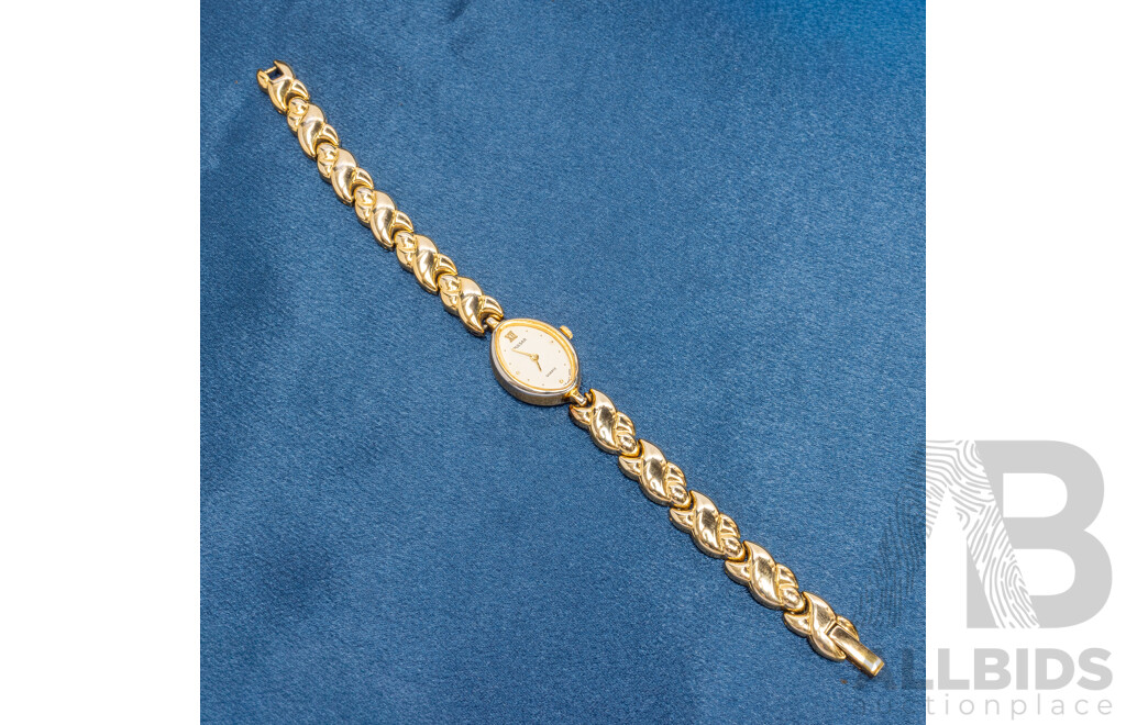 Pulsar Women V232-6940 Fashion Gold Tone Oval Quartz Analog 16mm Watch