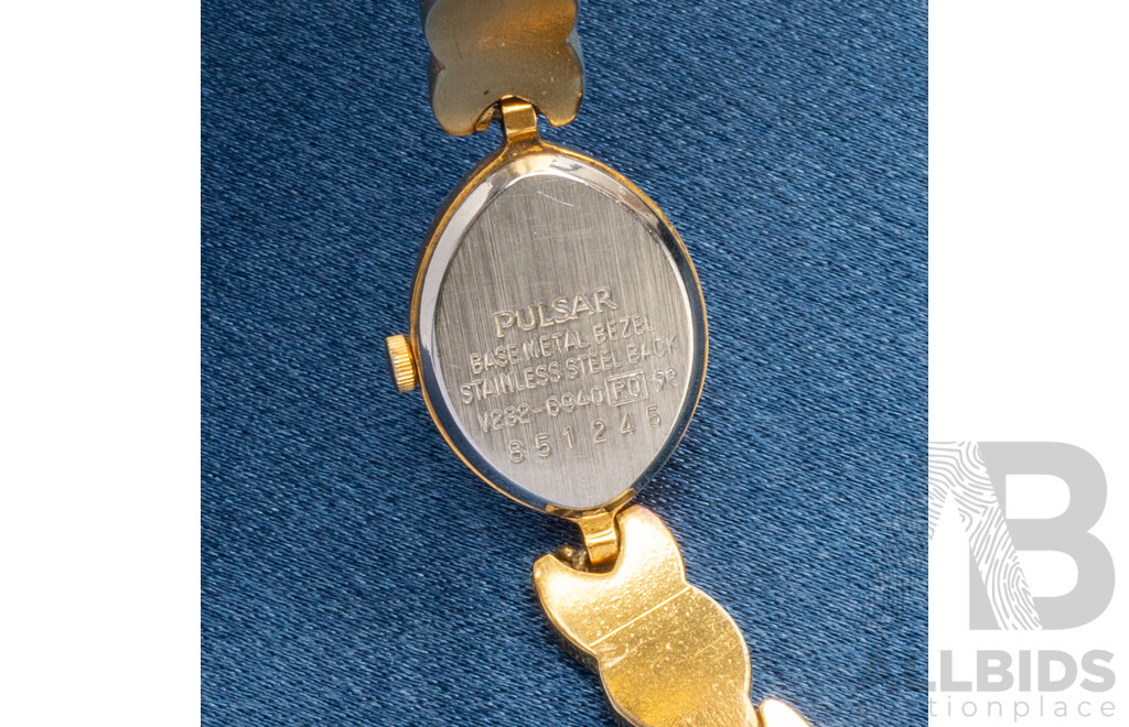 Pulsar Women V232-6940 Fashion Gold Tone Oval Quartz Analog 16mm Watch