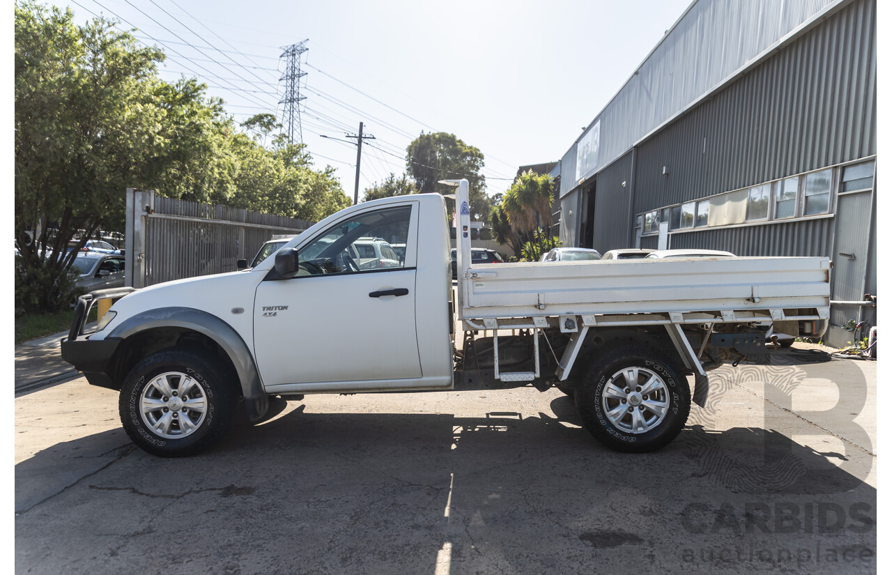 1/2012 Mitsubishi Triton GLX (4x4) MN MY12 C/Chas Solid White Turbo Diesel 2.5L