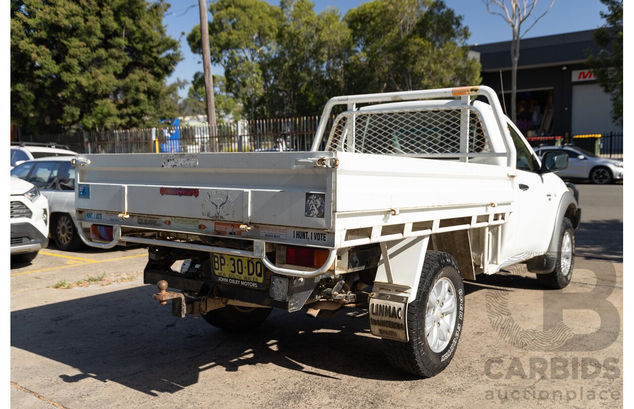 1/2012 Mitsubishi Triton GLX (4x4) MN MY12 C/Chas Solid White Turbo Diesel 2.5L