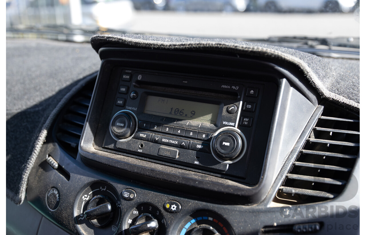 1/2012 Mitsubishi Triton GLX (4x4) MN MY12 C/Chas Solid White Turbo Diesel 2.5L