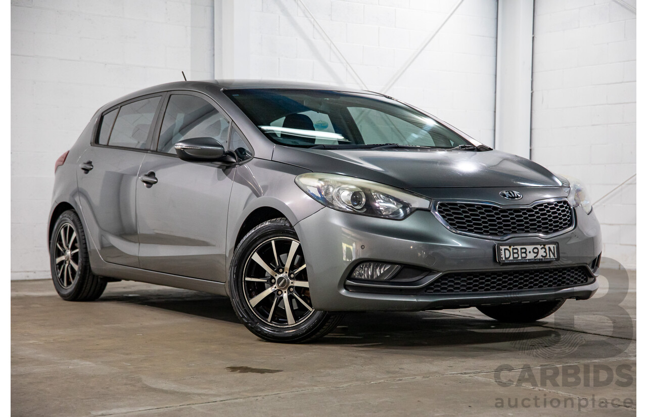 09/2015 Kia Cerato S (FWD) YD MY15 5d Hatchback Silky Silver Metallic 1.8L
