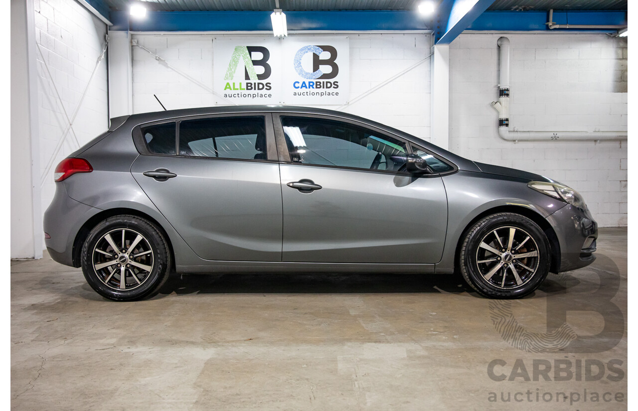 09/2015 Kia Cerato S (FWD) YD MY15 5d Hatchback Silky Silver Metallic 1.8L