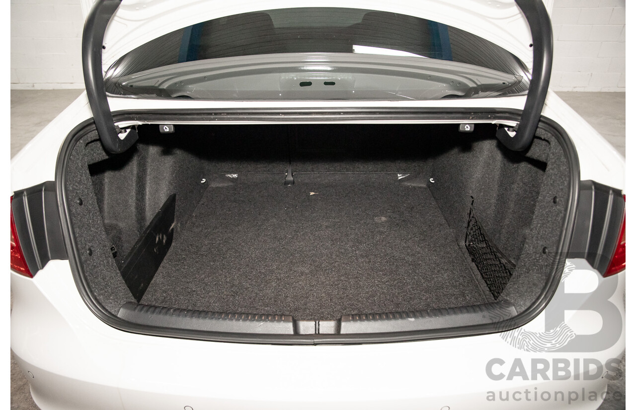 11/2012 Volkswagen Jetta 147 TSI Highline 1KM MY13 4d Sedan Candy White Turbo 2.0L