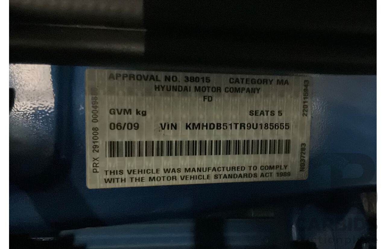 6/2009 Hyundai i30 SX 1.6 CRDi FD MY09 5d Hatchback Vivid Blue Turbo Diesel 1.6L