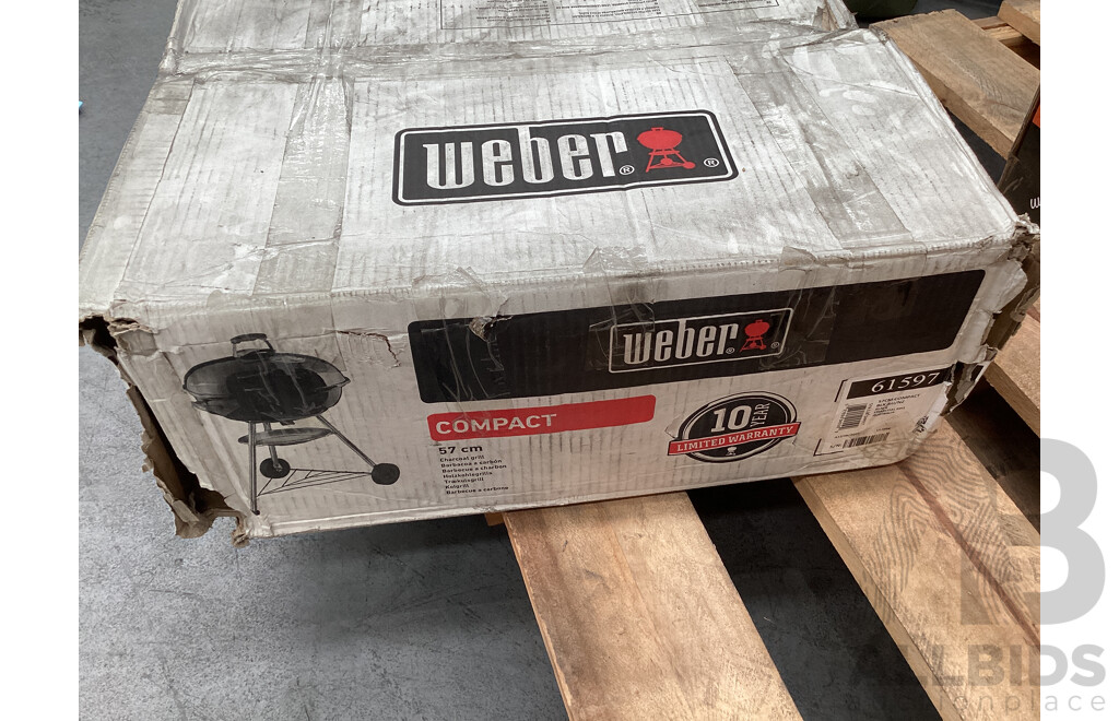 Weber Compact Kettle Charcoal Barbecue 57cm (k61597) - Black - ORP $299