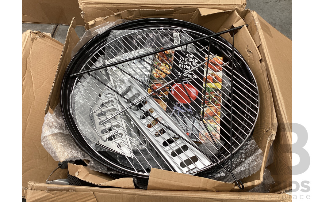 Weber Compact Kettle Charcoal Barbecue 57cm (k61597) - Black - ORP $299