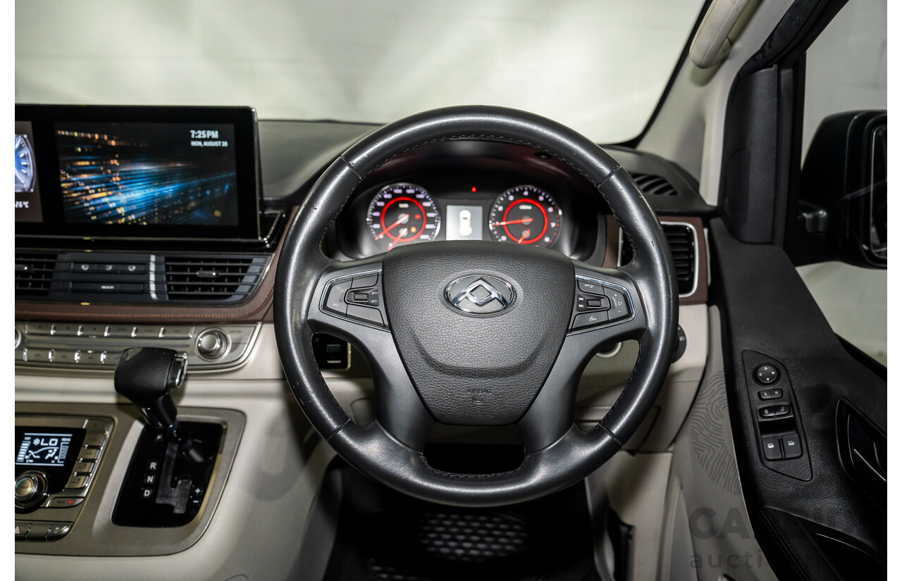 12/2019 LDV G10 Executive (RWD) MPV SV7A 4d Van Wagon Lava Grey Metallic Turbo 2.0L - 7 Seater