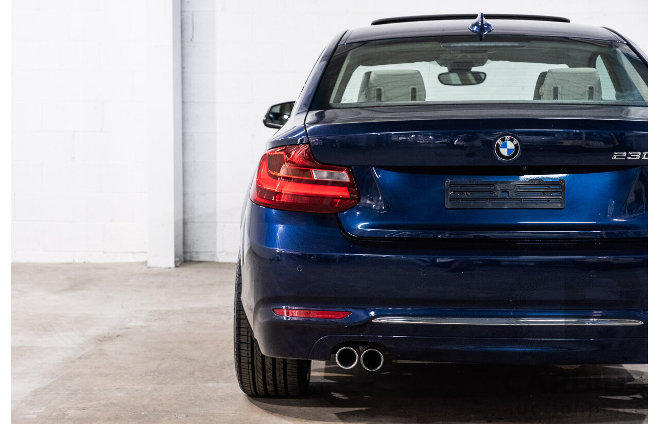 09/2017 BMW 230i Luxury Line (RWD) F22 MY17 2d Coupe Deep Sea Blue Metallic Turbo 2.0L