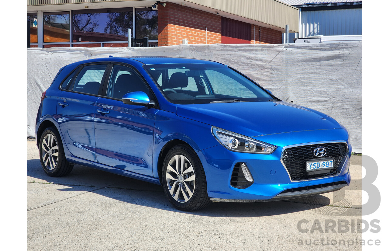 4/2017 Hyundai i30 Active PD MY17 5d Hatchback Blue 2.0L