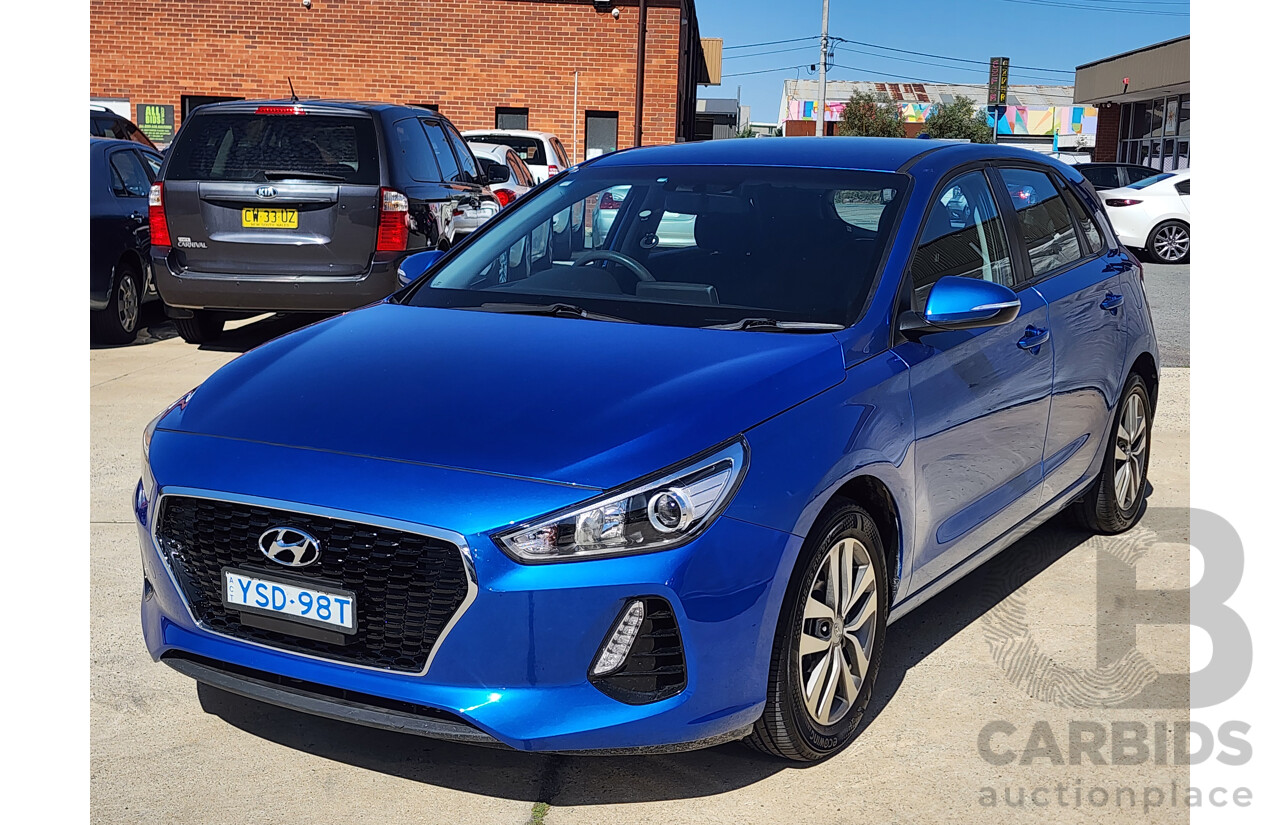 4/2017 Hyundai i30 Active PD MY17 5d Hatchback Blue 2.0L