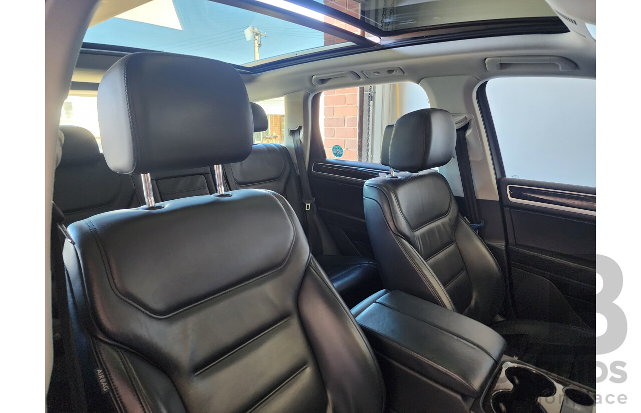 4/2012 Volkswagen Touareg V6 FSI 7P MY12 4d Wagon Black 3.6L