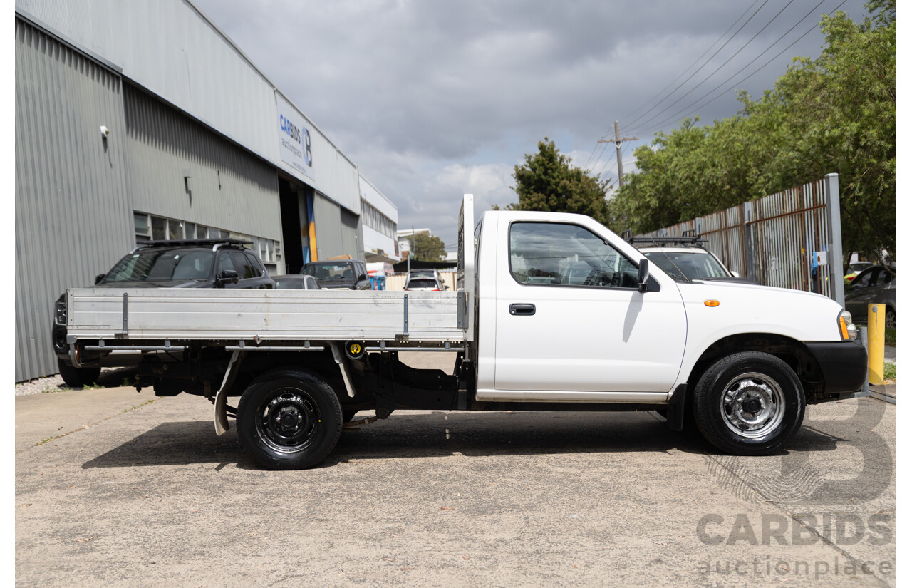 5/2013 Nissan Navara DX (4x2) D22 SERIES 5 C/Chas Polar White Turbo Diesel 2.5L