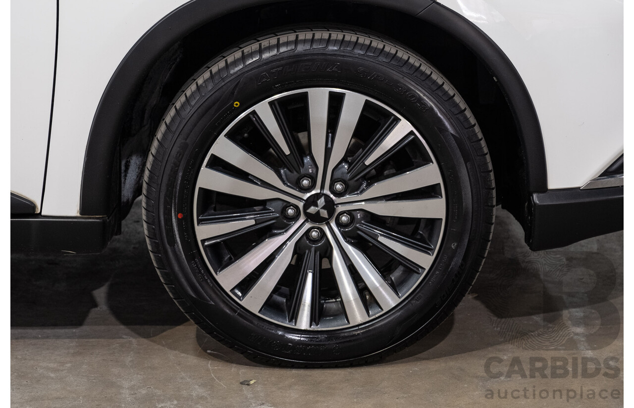 04/2019 Mitsubishi Outlander ES ADAS (FWD) ZL MY19 4d Wagon Solid White 2.4L