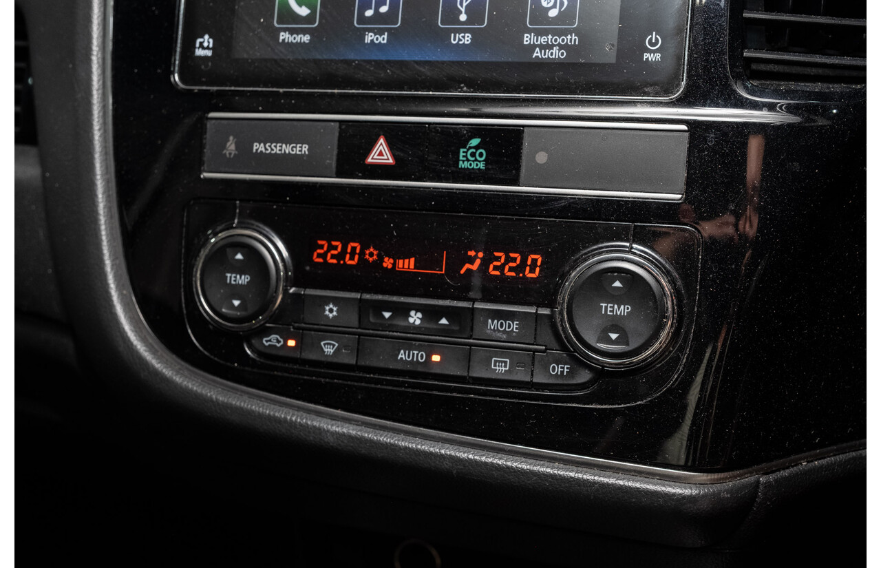 04/2019 Mitsubishi Outlander ES ADAS (FWD) ZL MY19 4d Wagon Solid White 2.4L