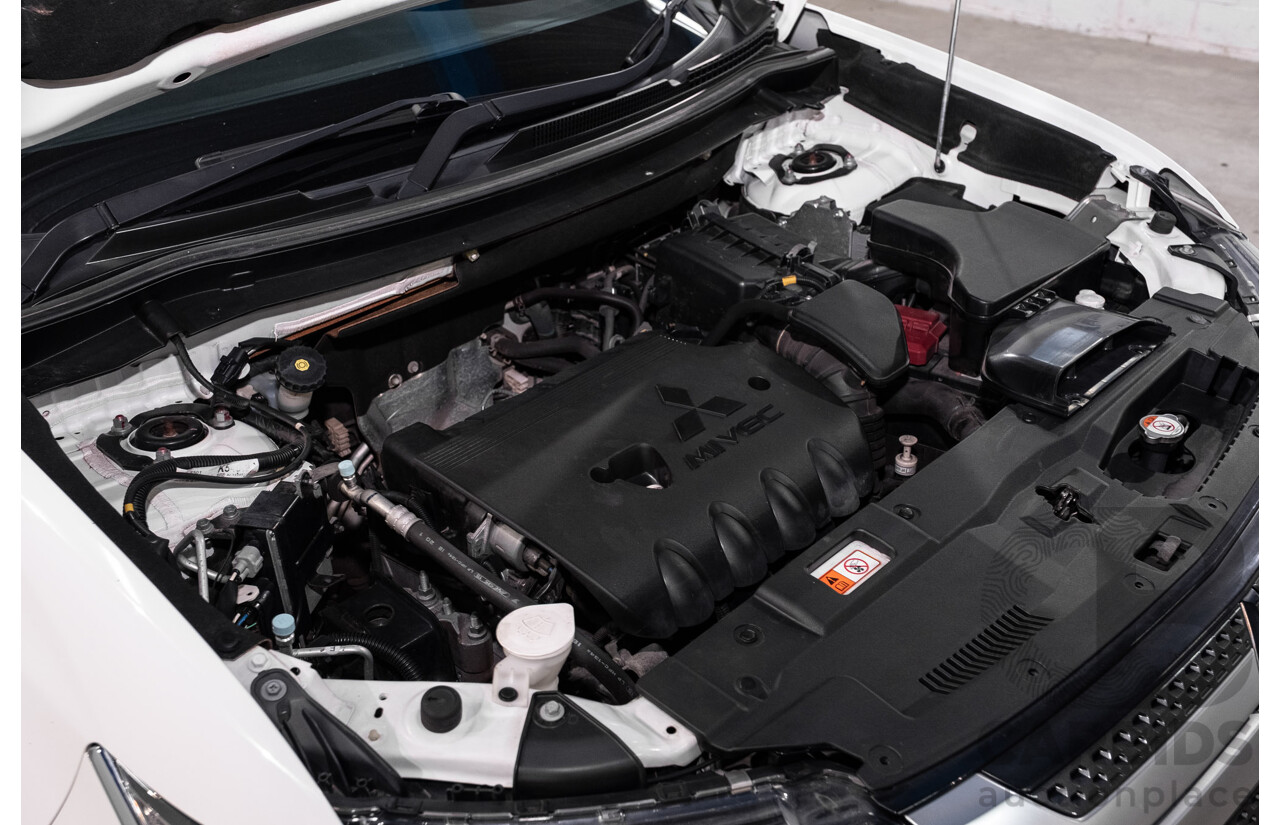 04/2019 Mitsubishi Outlander ES ADAS (FWD) ZL MY19 4d Wagon Solid White 2.4L