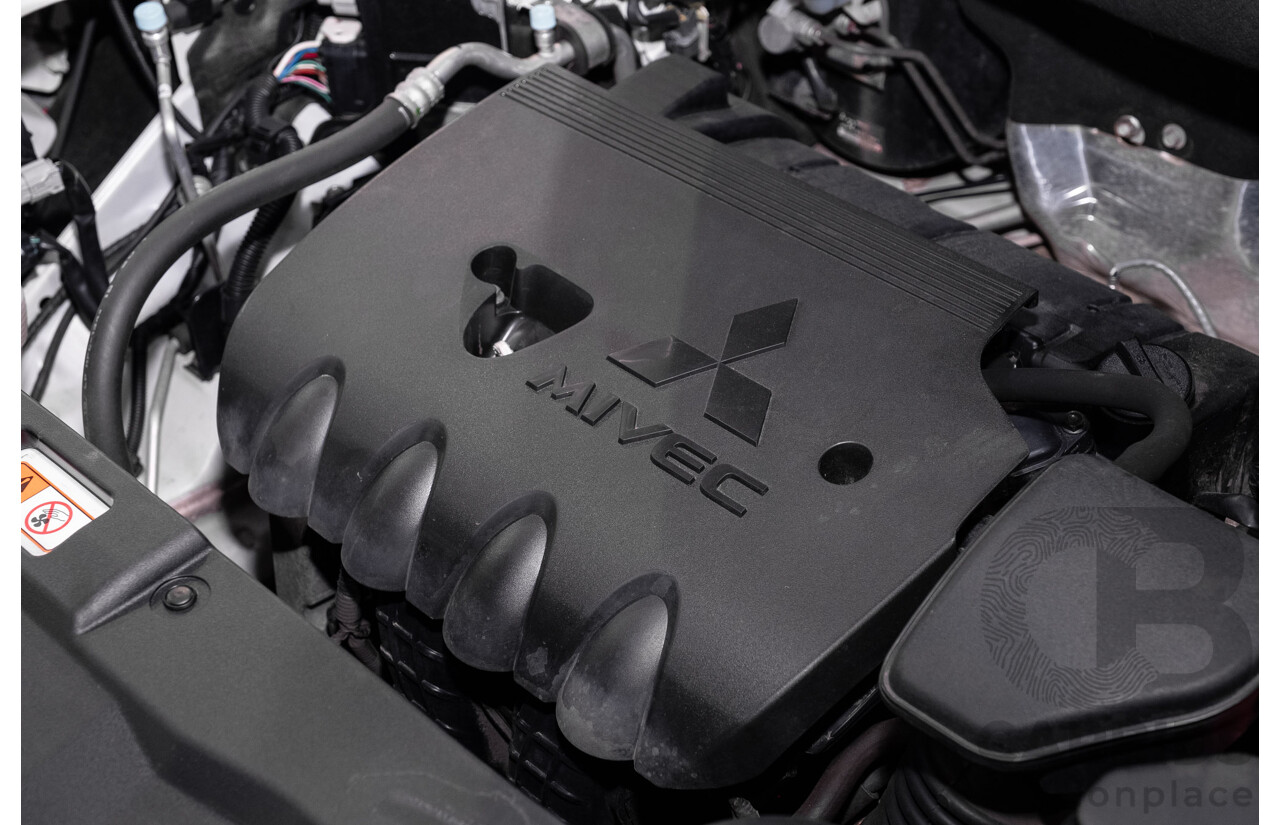 04/2019 Mitsubishi Outlander ES ADAS (FWD) ZL MY19 4d Wagon Solid White 2.4L