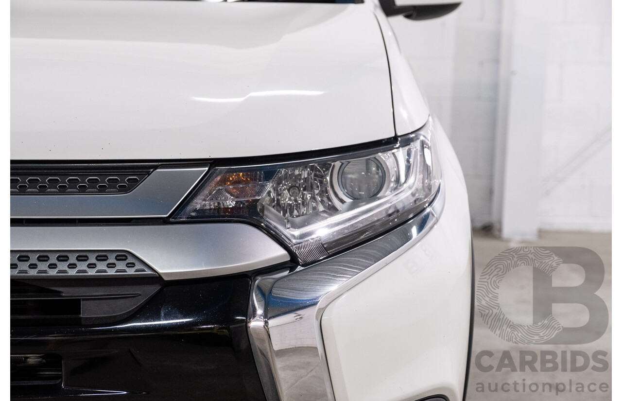 04/2019 Mitsubishi Outlander ES ADAS (FWD) ZL MY19 4d Wagon Solid White 2.4L