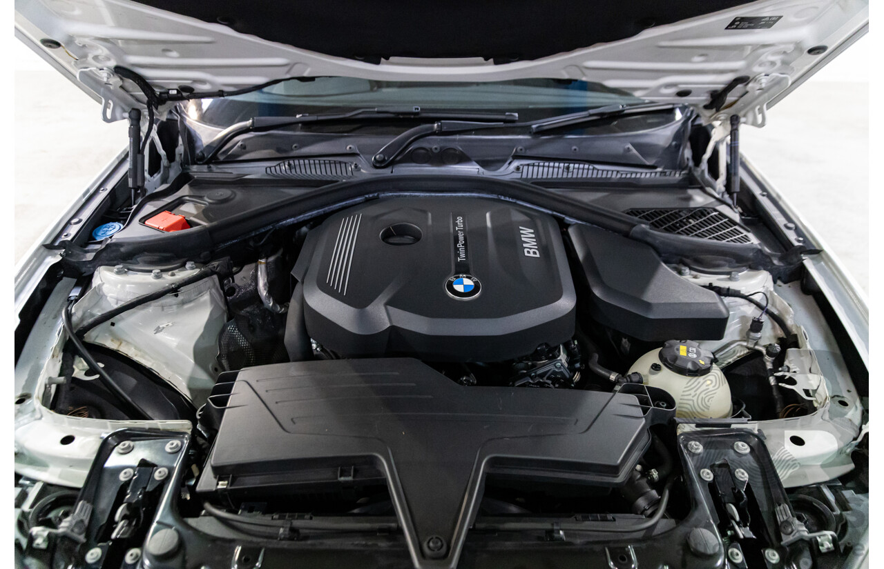 06/2016 BMW 118i Sport Line (RWD) F20 LCI 5d Hatchback Alpine White Turbo 1.5L