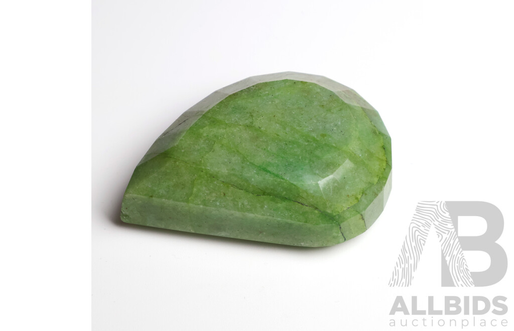 Jadeite 525ct Stone