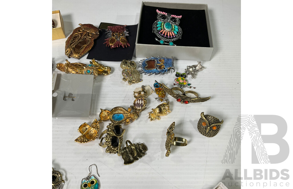 Parliament of Owl Accessories Including Bookmark, Rings and Pins