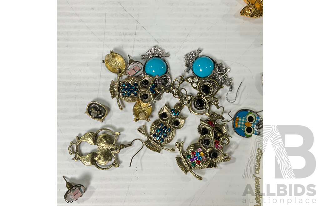 Parliament of Owl Accessories Including Bookmark, Rings and Pins
