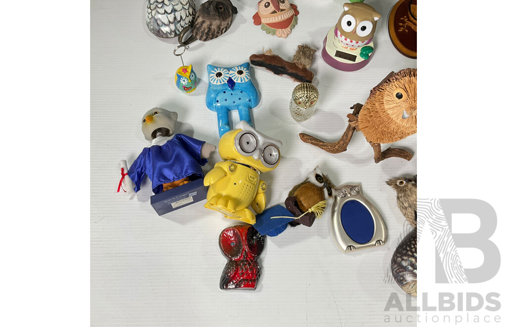 Parliament of Decorative Owls