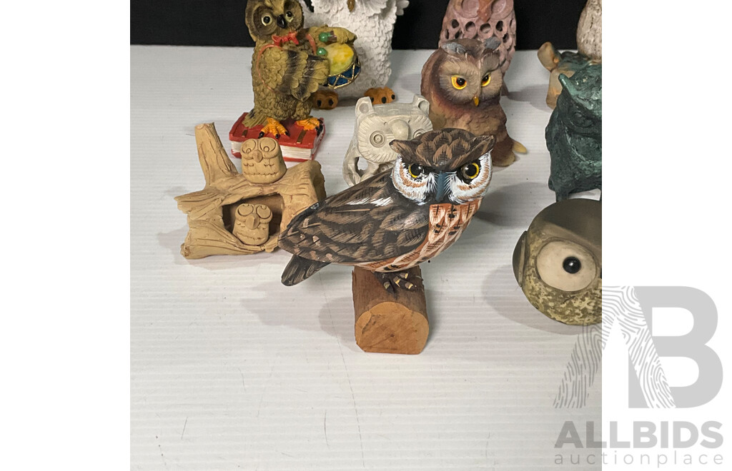 Parliament of Decorative Owls