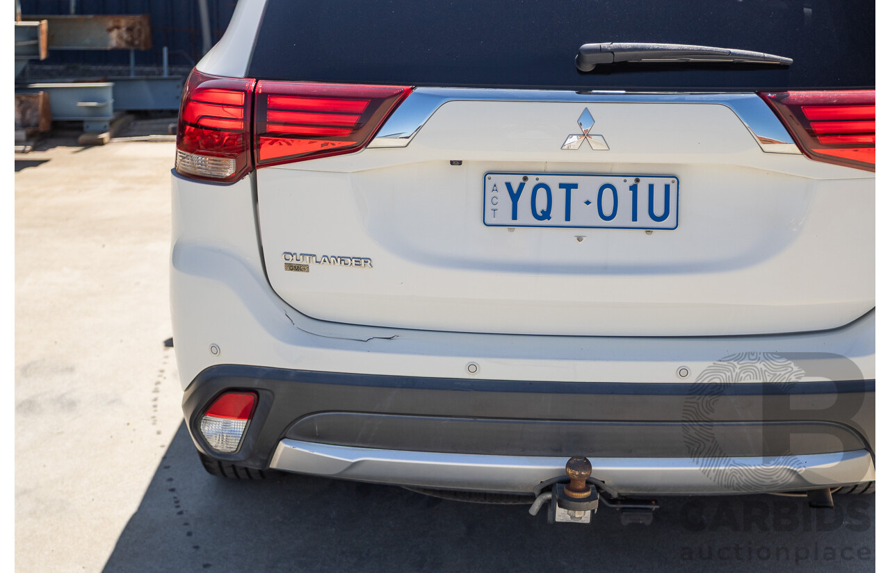 2/2016 Mitsubishi Outlander LS ZK MY16 4D Wagon White 2.0L