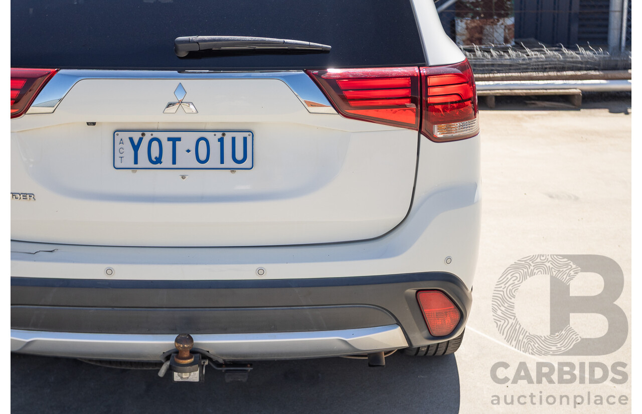 2/2016 Mitsubishi Outlander LS ZK MY16 4D Wagon White 2.0L
