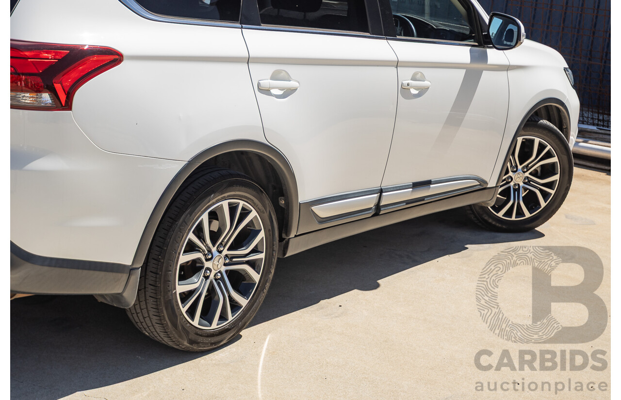 2/2016 Mitsubishi Outlander LS ZK MY16 4D Wagon White 2.0L