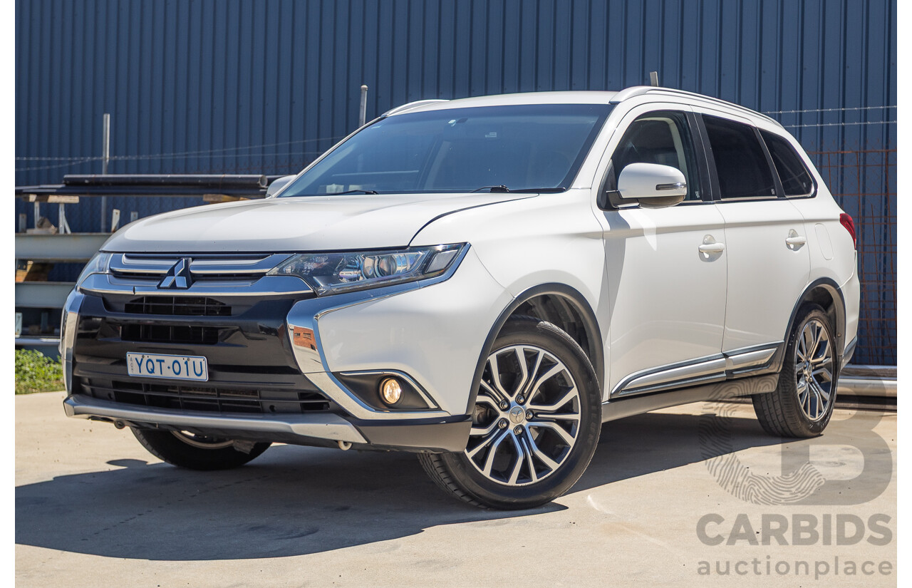 2/2016 Mitsubishi Outlander LS ZK MY16 4D Wagon White 2.0L