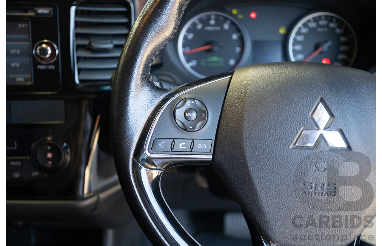 2/2016 Mitsubishi Outlander LS ZK MY16 4D Wagon White 2.0L