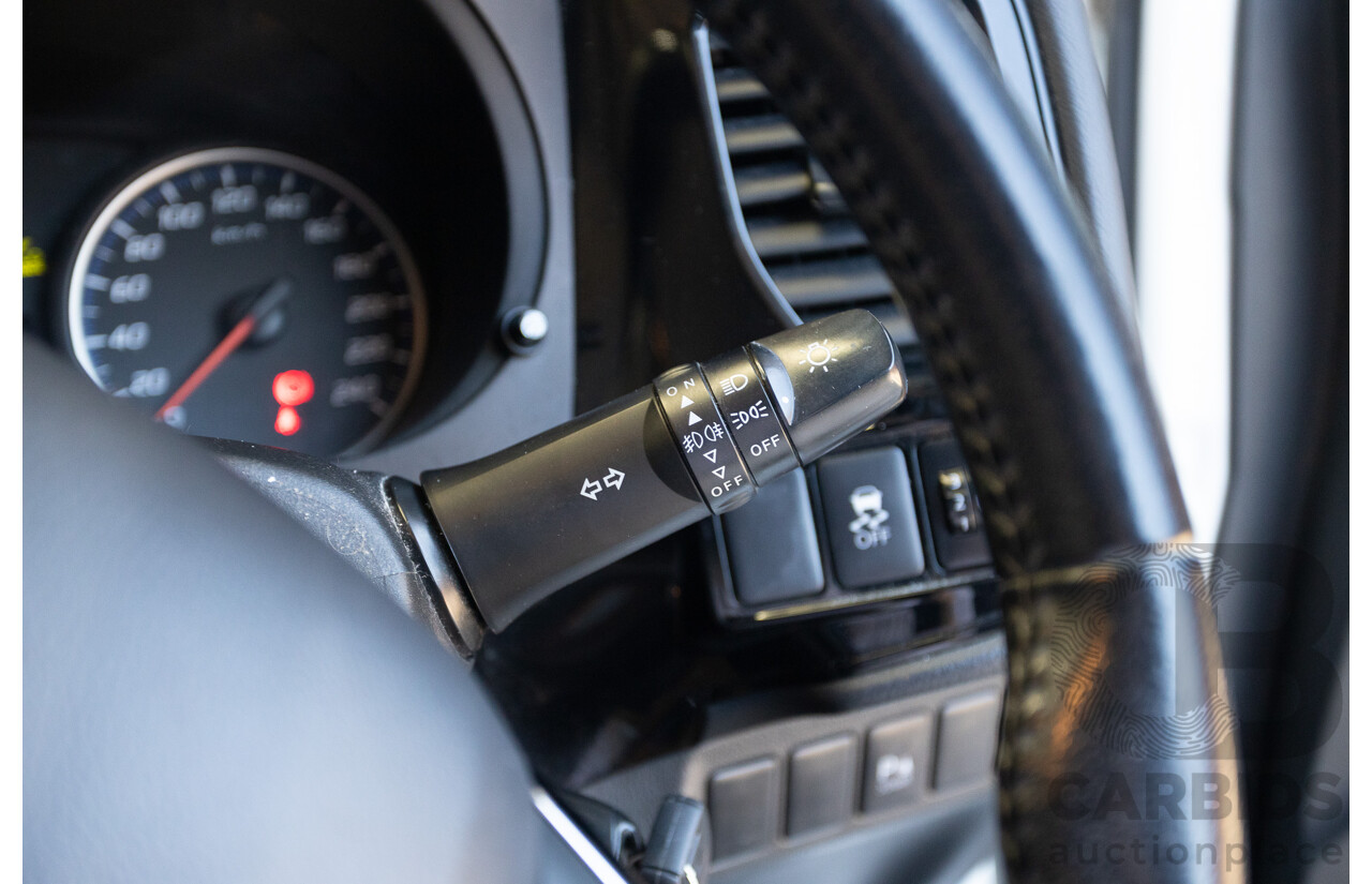 2/2016 Mitsubishi Outlander LS ZK MY16 4D Wagon White 2.0L