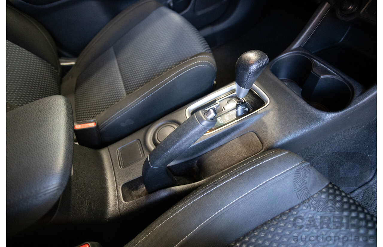 2/2016 Mitsubishi Outlander LS ZK MY16 4D Wagon White 2.0L