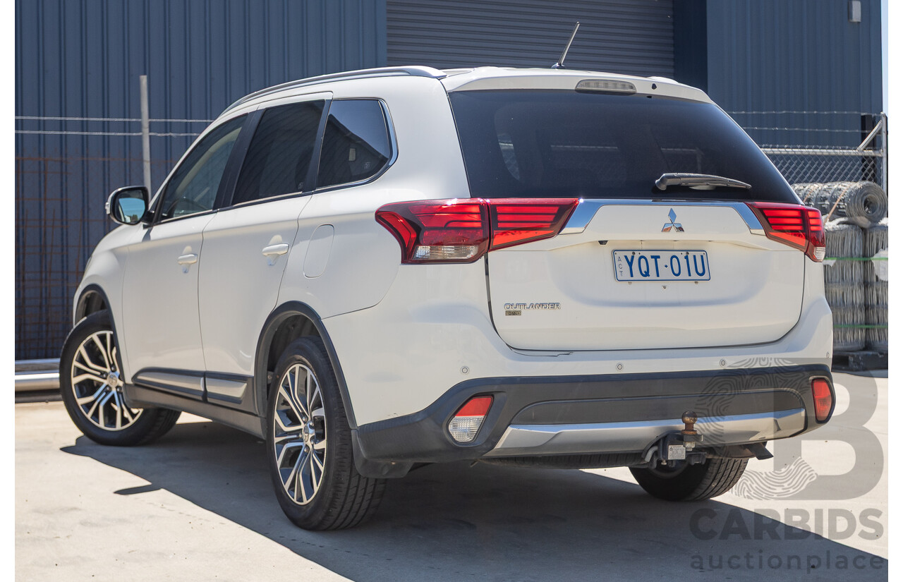 2/2016 Mitsubishi Outlander LS ZK MY16 4D Wagon White 2.0L