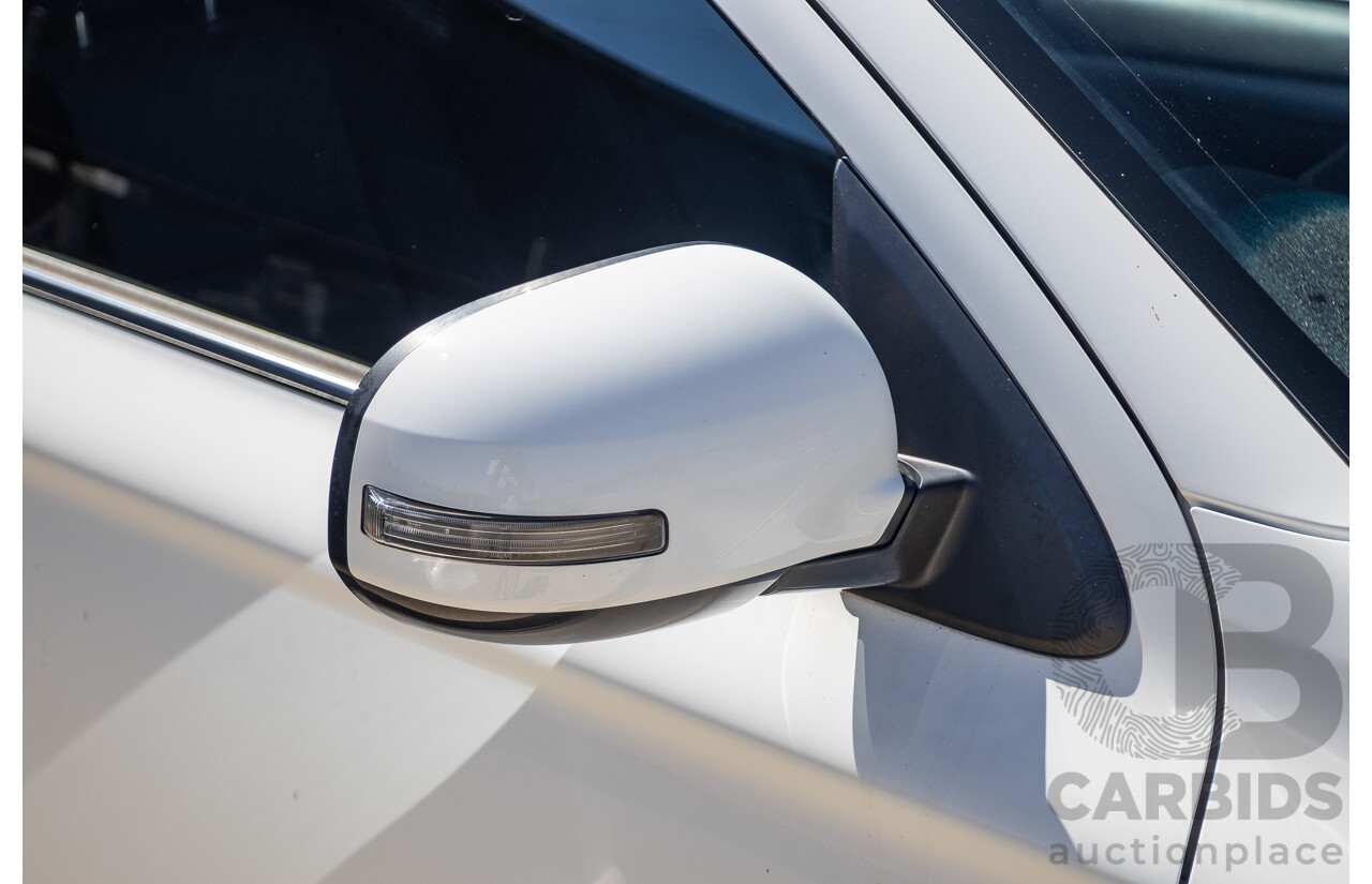 2/2016 Mitsubishi Outlander LS ZK MY16 4D Wagon White 2.0L