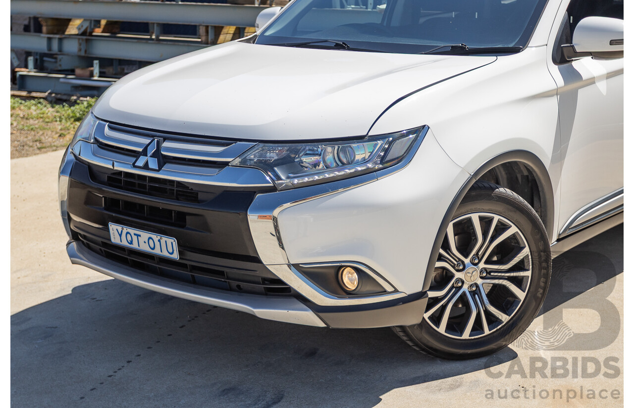 2/2016 Mitsubishi Outlander LS ZK MY16 4D Wagon White 2.0L
