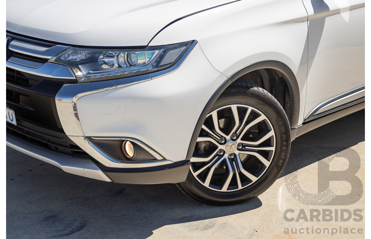 2/2016 Mitsubishi Outlander LS ZK MY16 4D Wagon White 2.0L