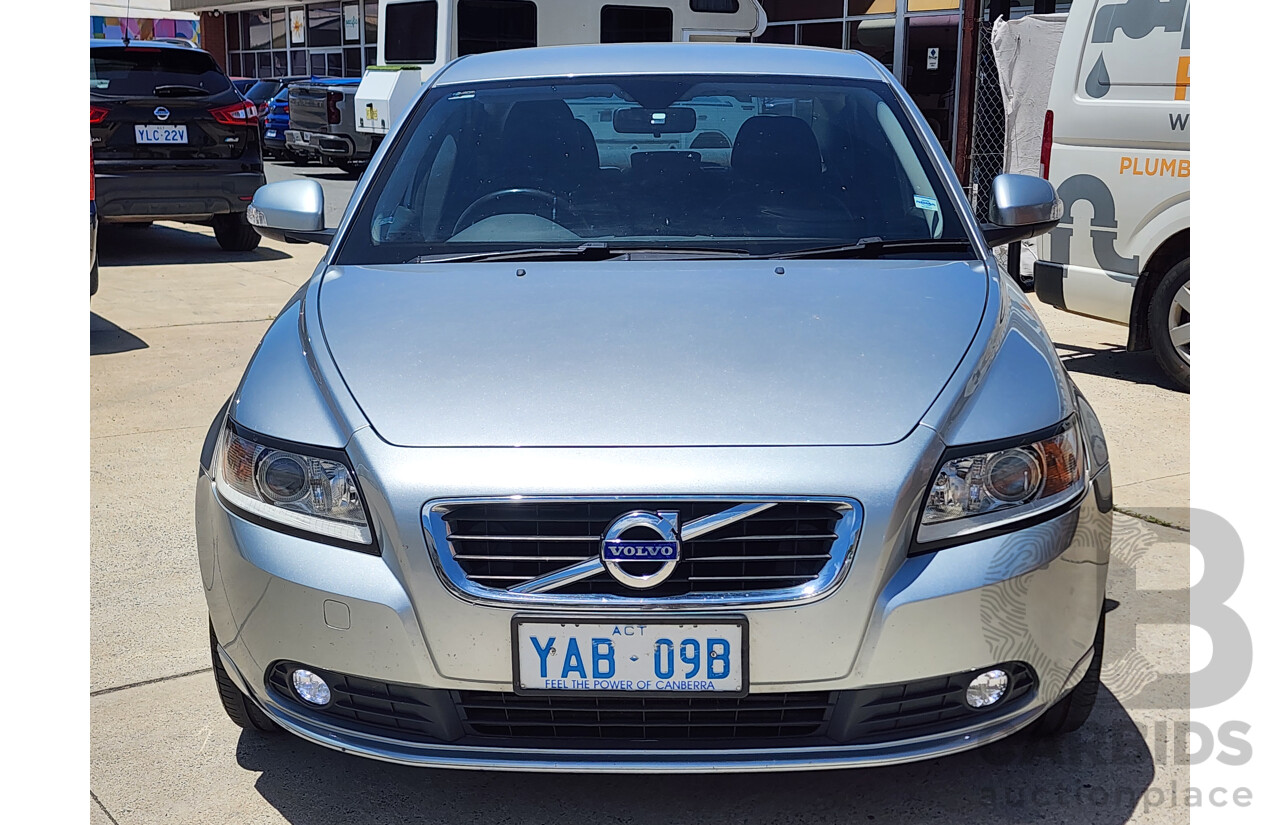 3/2011 Volvo S40 T5 S MY11 4d Sedan Silver 2.5L